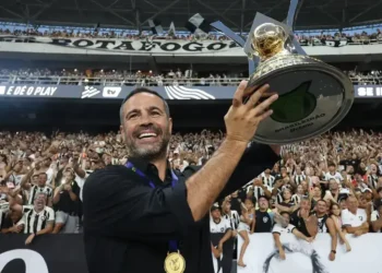 Artur Jorge pode ser o novo técnico do Vasco da Gama, conforme jornalista