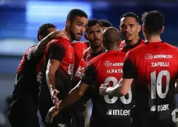 Athletico x Corinthians: jogo com público exclusivo para mulheres e crianças
