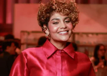 Bárbara Reis reflete sobre maternidade e congelamento de óvulos em Três Graças