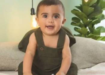 Bebê de 1 ano morre afogado em piscina durante festa em São Carlos