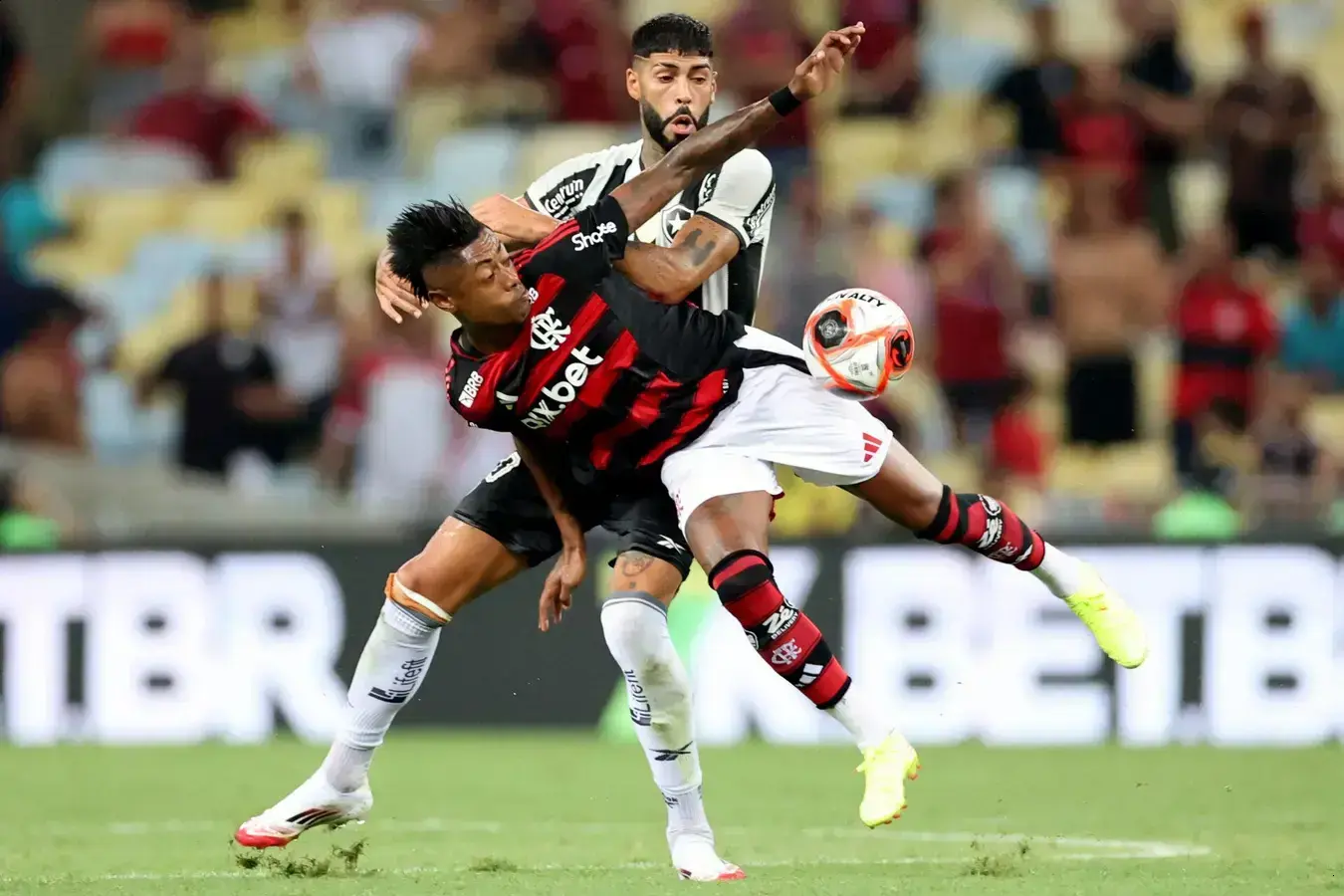Botafogo x Flamengo nas quartas do Carioca; Vasco define posição neste domingo