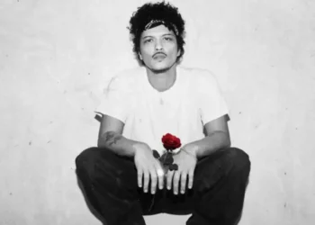Bruno Mars encanta com seu novo álbum ‘The Romantic’: Tudo sobre o lançamento