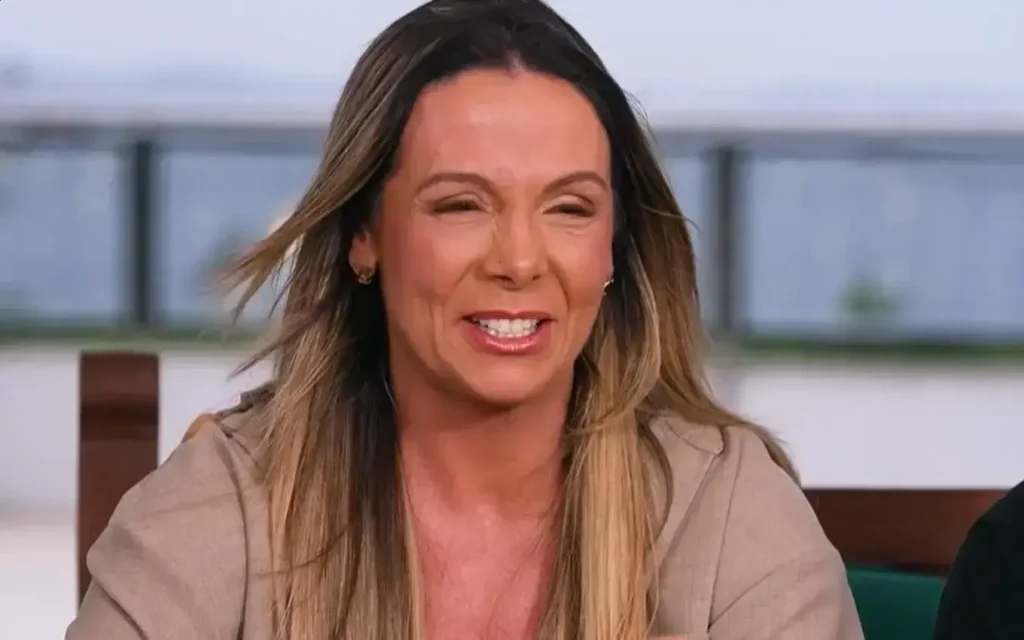 Carla Perez anuncia que 2026 será seu último Carnaval: 'coração partido'