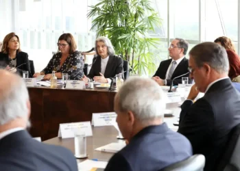 Cármen Lúcia define regras de conduta para juízes nas eleições 2026