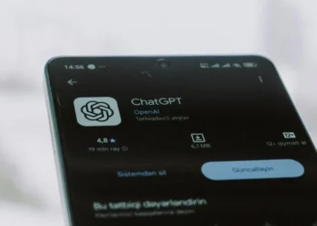 ChatGPT começa a exibir anúncios nesta segunda; saiba o que muda