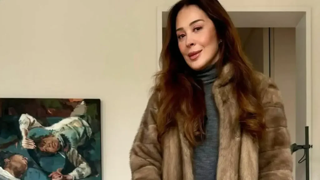 Claudia Raia e Luca brilham em Lisboa com look de frio