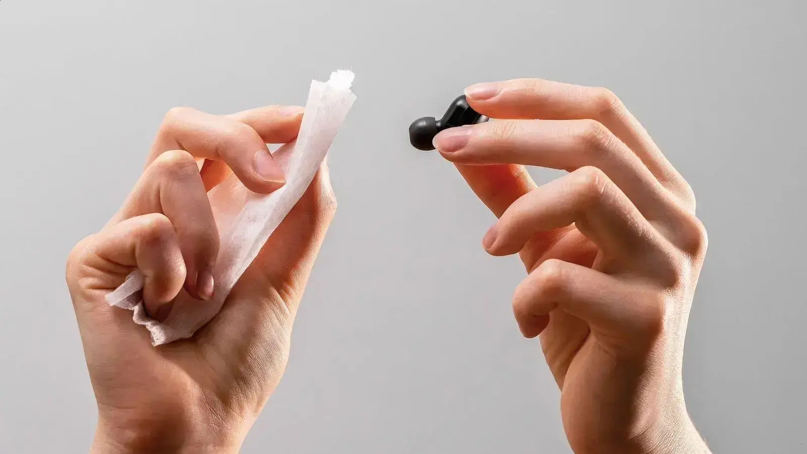 Como limpar fones de ouvido: dicas essenciais para manter a higiene