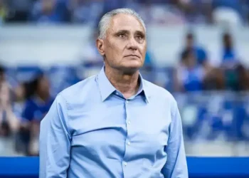 Cruzeiro e Corinthians se enfrentam em busca de objetivos distintos no Brasileirão