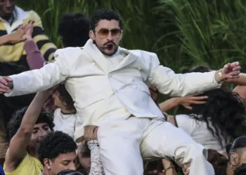 Deputada do PSOL propõe título de cidadão brasileiro para Bad Bunny