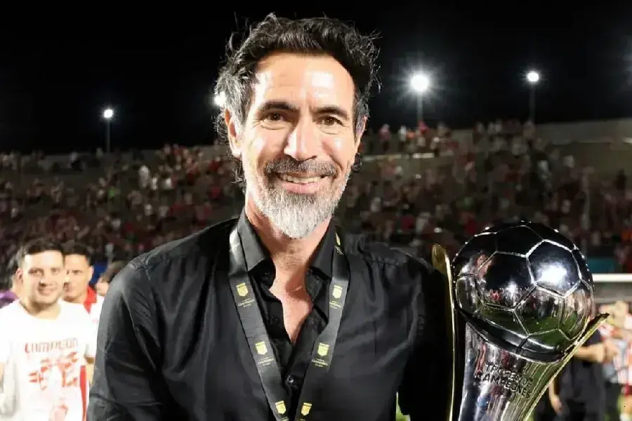 Eduardo Domínguez é o novo técnico do Atlético Mineiro: Conheça sua trajetória