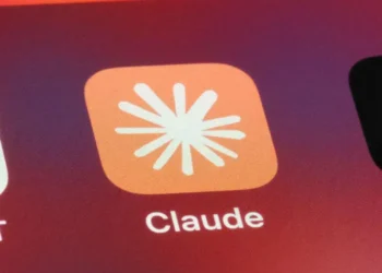 Empresas chinesas acusadas de roubar dados da Anthropic