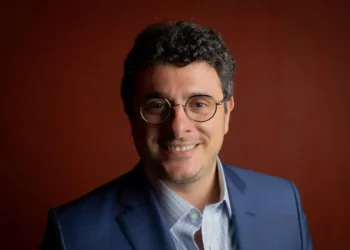 Fábio Tofic lança livro sobre corrupção empresarial na Livraria da Vila