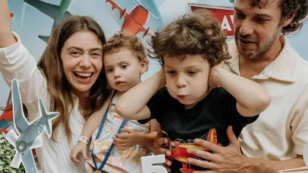 Filho de Jayme Matarazzo celebra 5 anos com festão temático de Aviões