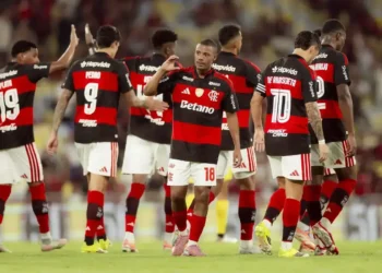 Flamengo vence Madureira e avança na semifinal do Campeonato Carioca
