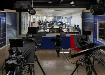 Funcionários da TV Alesp sem receber salários: crise e consequências