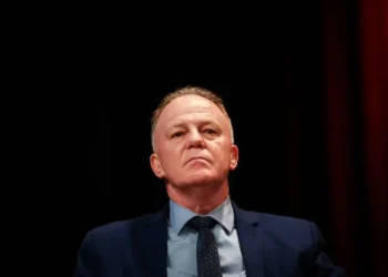 Inquérito da PF ameaça Governador Renato Casagrande por suposta troca de favores