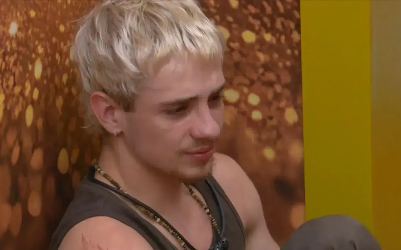 Juliano se emociona após conselho de Marciele no BBB 26