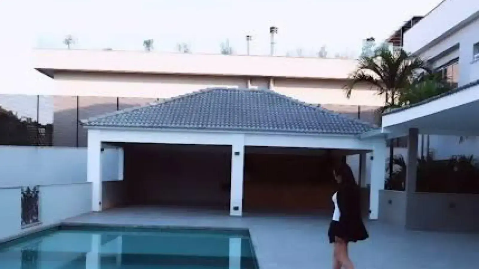 Juliette Freire e sua Mansão de Luxo na Barra da Tijuca