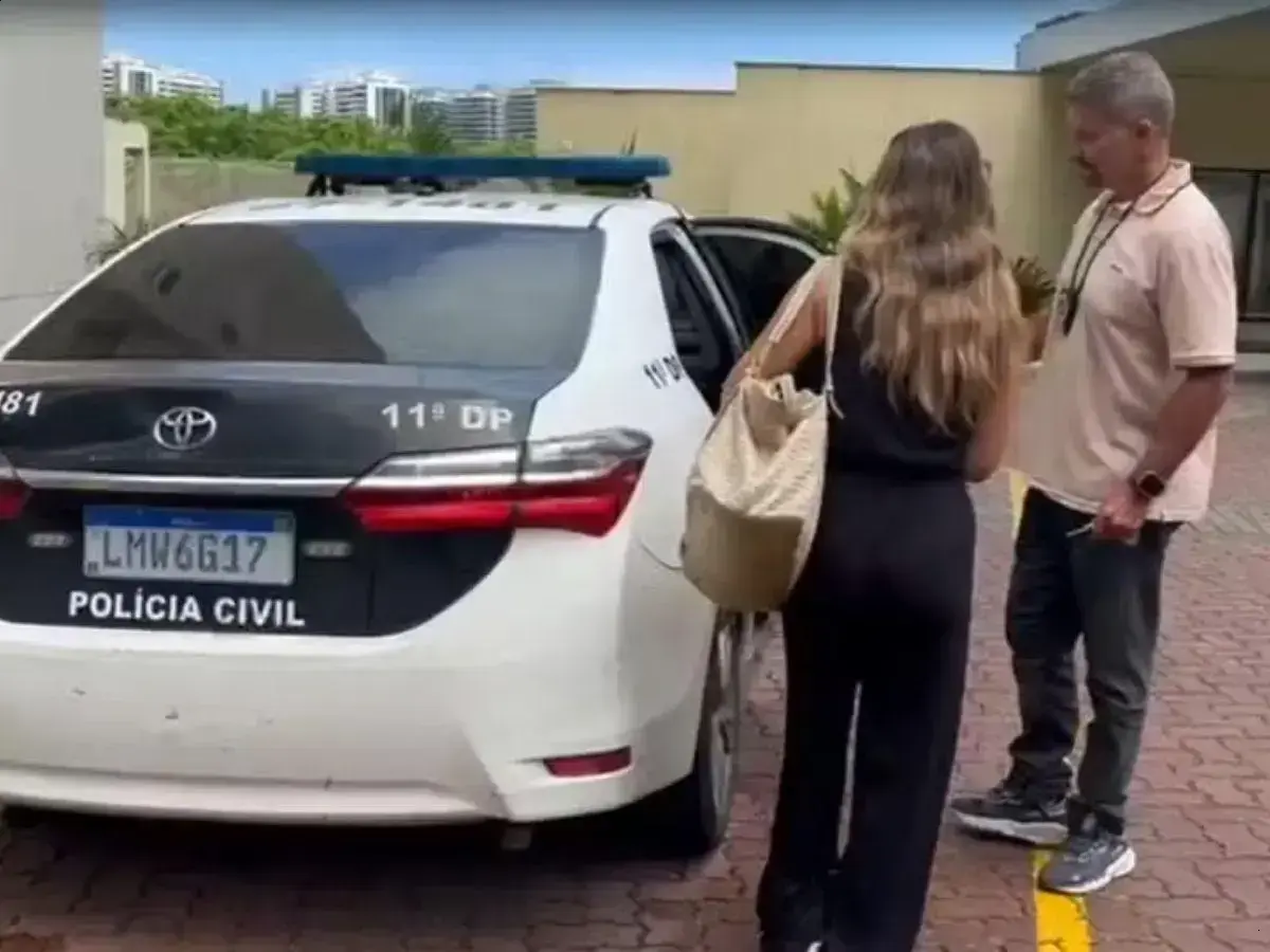 Justiça revoga prisão de Agostina Paez; advogada é liberada com tornozeleira