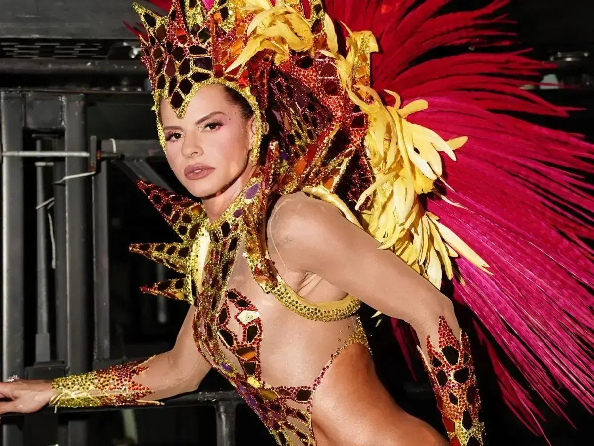 Karen Lopes transforma Carnaval em manifesto cultural com o Manguebeat na Sapucaí
