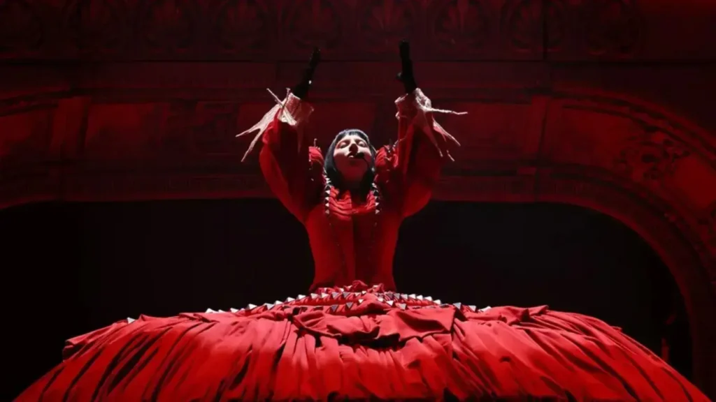 Lady Gaga quase faliu com turnê; hoje é bilionária e dona de mansões