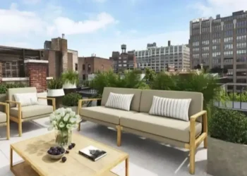 Mansão de Robert De Niro em Nova York é vendida por metade do preço