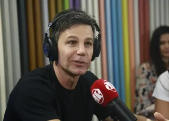 Marcio Atalla estreia quadro fitness no Domingo Espetacular da Record