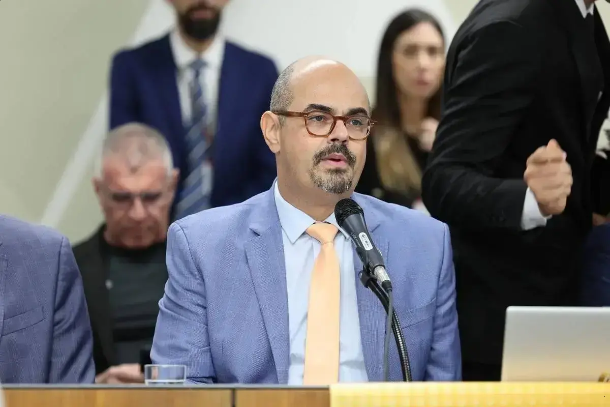 Marqueteiro de Lula fecha com adversário de Pacheco em Minas Gerais