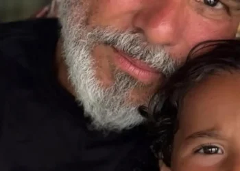 Maurício Mattar encanta ao compartilhar momento especial com o neto