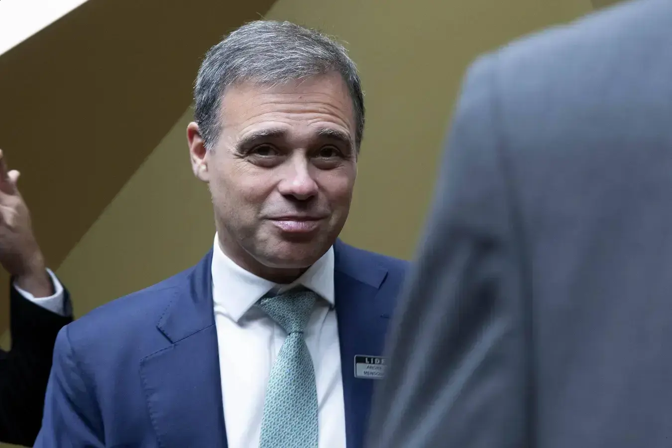 Ministro Mendonça apoia evento na Alemanha em meio à discussão ética