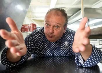 Nova temporada de Pesadelo na Cozinha destaca sujeira em restaurantes brasileiros