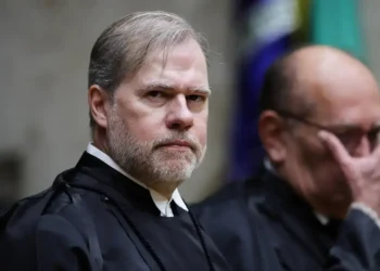 OAB-SP avalia limite ético após viagem de Toffoli com advogado