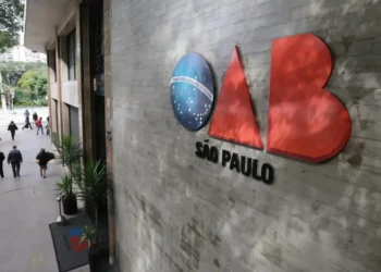 OABs estaduais intensificam pressão por código de ética para o STF
