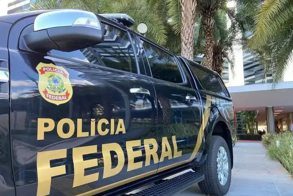 Operação da PF investiga vazamentos de dados de ministros do STF
