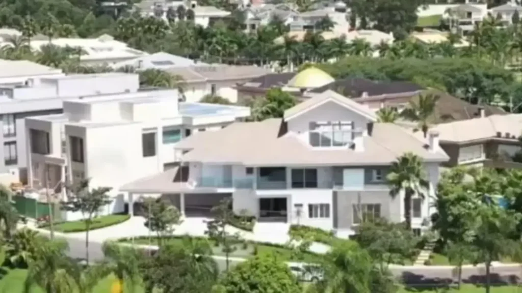 Patrícia Abravanel: Acomodação luxuosa e o legado no SBT