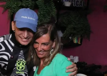 Pesquisadora de polilaminina receberá medalha no Espírito Santo