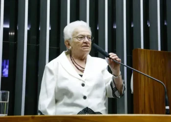 PSOL avalia lançar Erundina para a Assembleia Legislativa de São Paulo