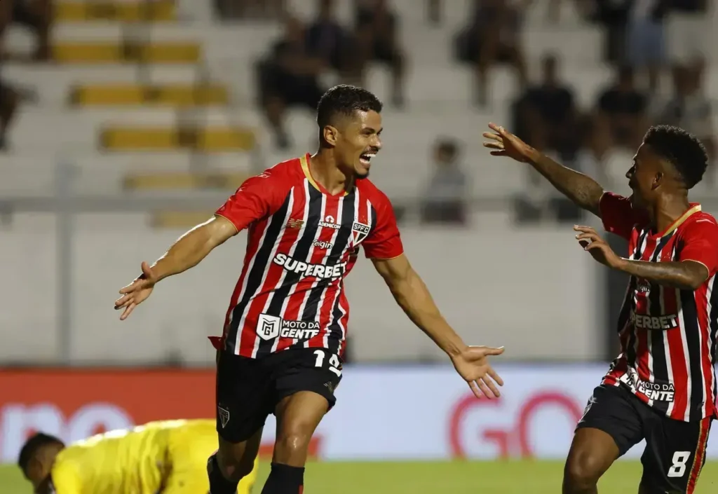 RB Bragantino e São Paulo se enfrentam em jogo decisivo das quartas de final