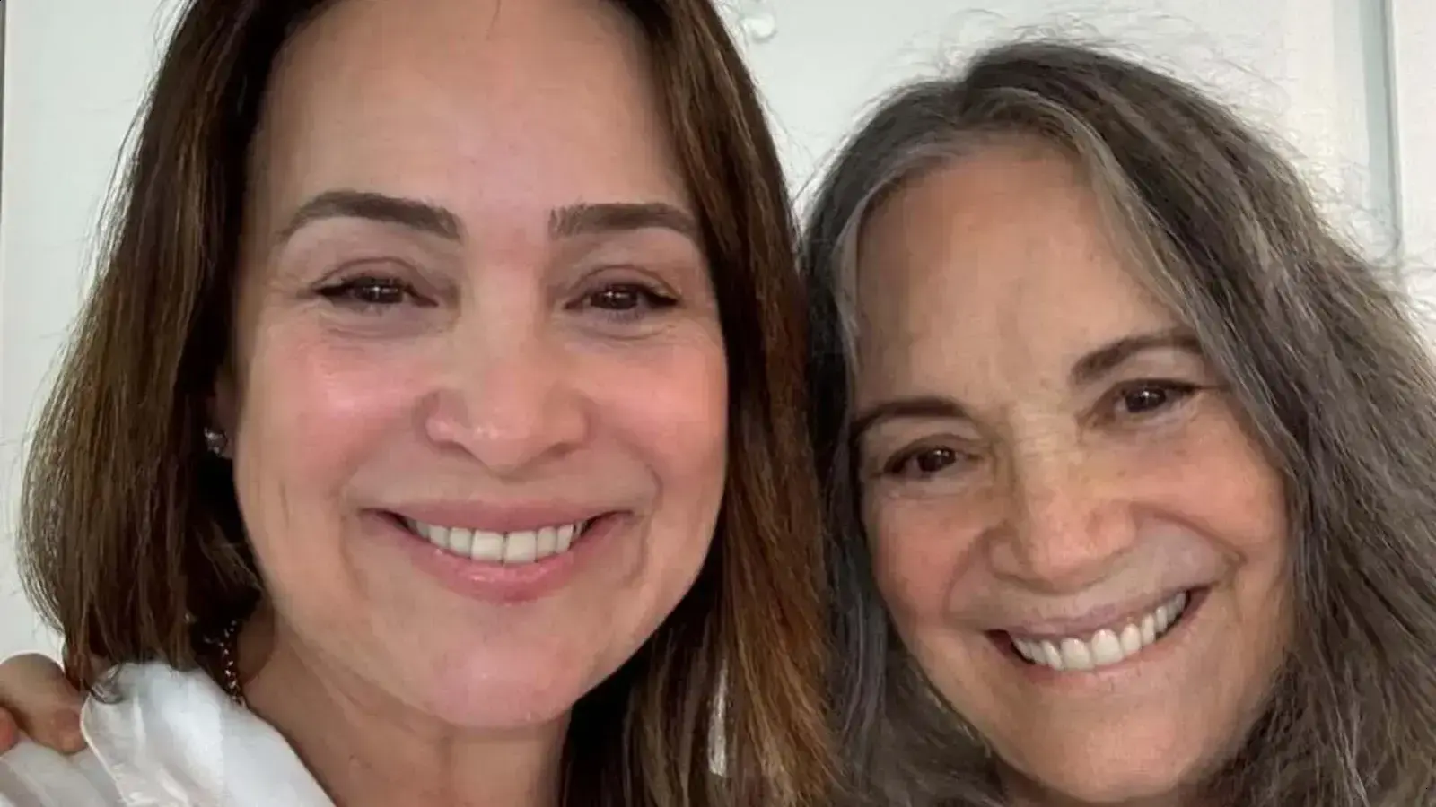 Regina Duarte publica foto com Gabriela e celebra fase de harmonia