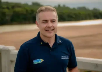Renan Filho defende aproximação do PT ao MDB para ampliar o centro
