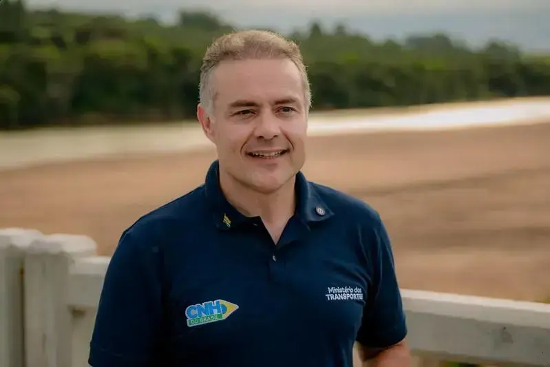 Renan Filho defende aproximação do PT ao MDB para ampliar o centro
