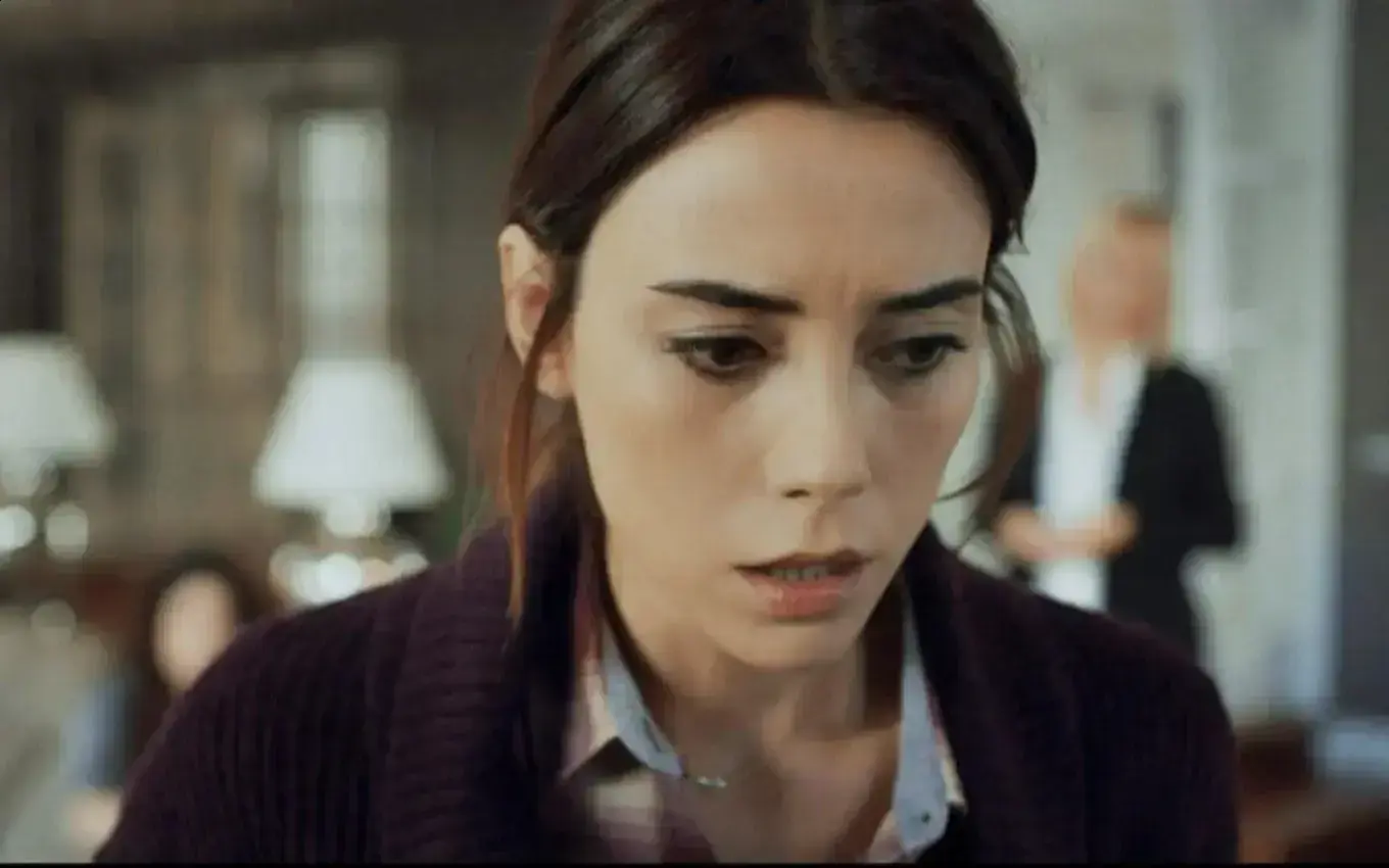 Revelação chocante: Zeynep assume culpa pela morte do pai na novela Mãe