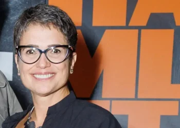 Sandra Annenberg e Ernesto Paglia: Casal icônico se destaca em evento