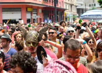 Segurança do celular no Carnaval: como proteger, bloquear e recuperar