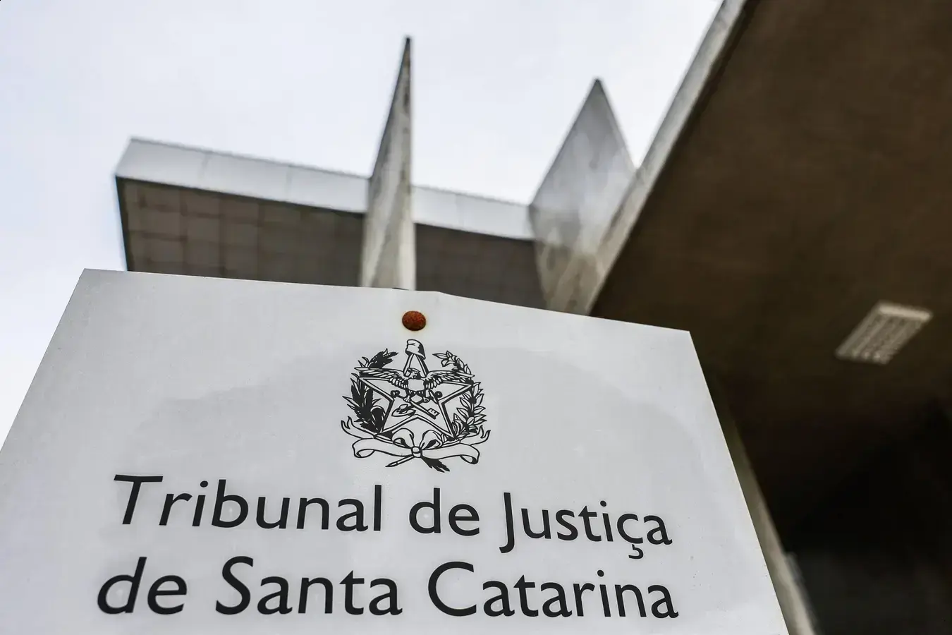 Servidores Públicos do Brasil: Os Supersalários que Impressionam