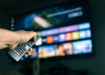 Smart TV Samsung Crystal 4K e Soundbar em Oferta Imperdível!