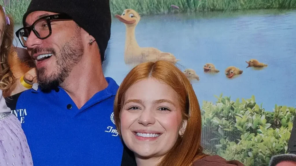 Viih Tube e Eliezer levam filha Lua a pré-estreia de filme em São Paulo