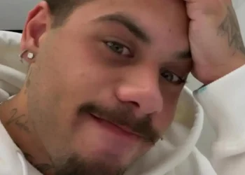 Zé Felipe desabafa sobre saudade dos filhos em publicação emocional