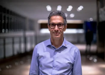 Zema critica o STF e convoca protesto na Avenida Paulista