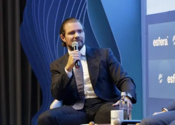 Abraji repudia ataques a Andréia Sadi e reforça defesa da liberdade de imprensa